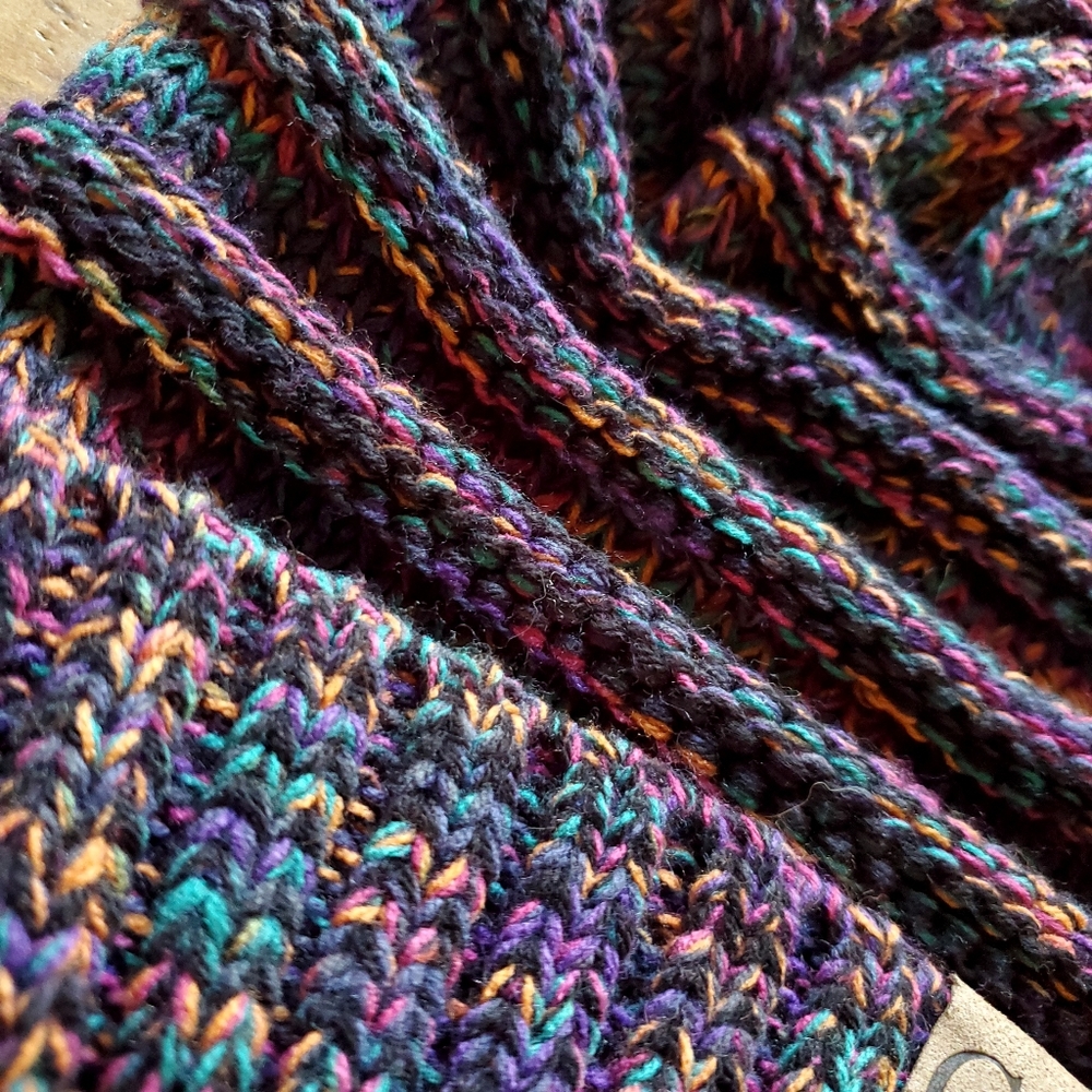 C. C Women’s Cable Knit Colorful Beanie - Picture 5 of 15